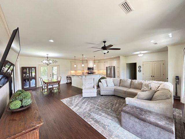 102 Gwinnett Place, Dothan, AL 36301