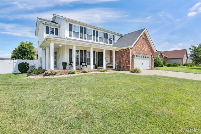 215 Ashford Drive, Glen Carbon, IL 62034