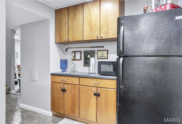 215 Ashford Drive, Glen Carbon, IL 62034
