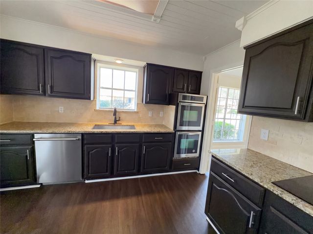 5502 Hidalgo Court, Garland, TX 75043