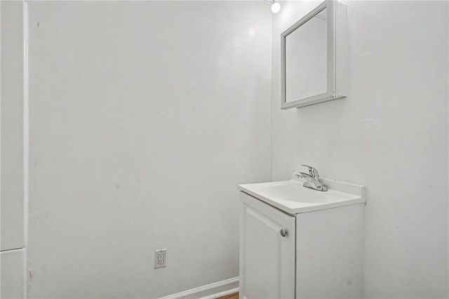 1373 Fairfield Drive SW, Lilburn, GA 30047