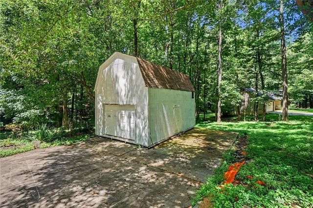 1373 Fairfield Drive SW, Lilburn, GA 30047