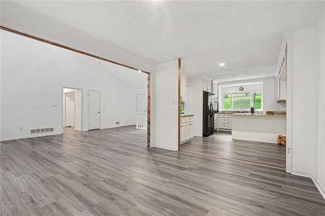 1373 Fairfield Drive SW, Lilburn, GA 30047