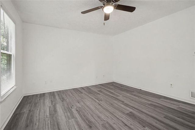 1373 Fairfield Drive SW, Lilburn, GA 30047