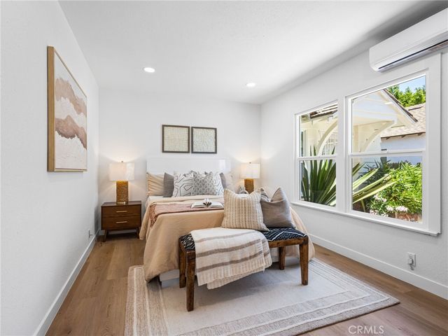 10559 Camarillo, Los Angeles, CA 91602
