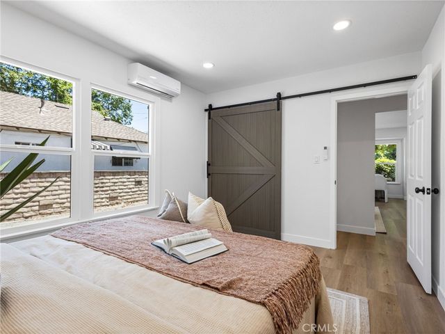 10559 Camarillo, Los Angeles, CA 91602