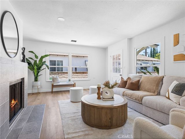 10559 Camarillo, Los Angeles, CA 91602