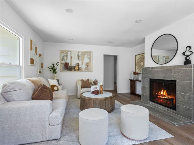 10559 Camarillo, Los Angeles, CA 91602