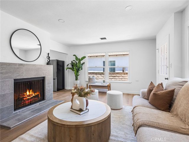 10559 Camarillo, Los Angeles, CA 91602