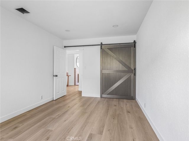 10559 Camarillo, Los Angeles, CA 91602