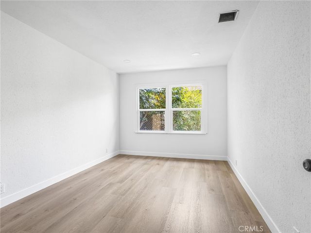 10559 Camarillo, Los Angeles, CA 91602