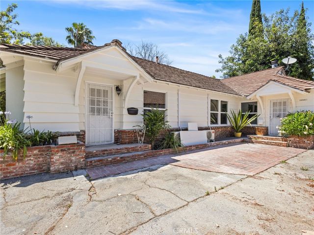 10559 Camarillo, Los Angeles, CA 91602