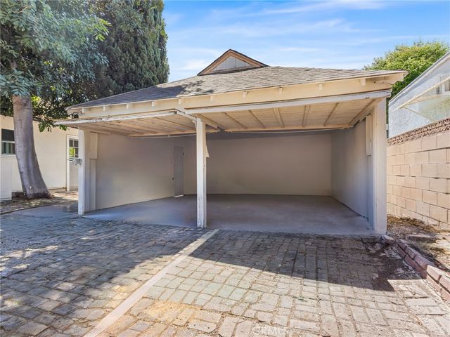 10559 Camarillo, Los Angeles, CA 91602