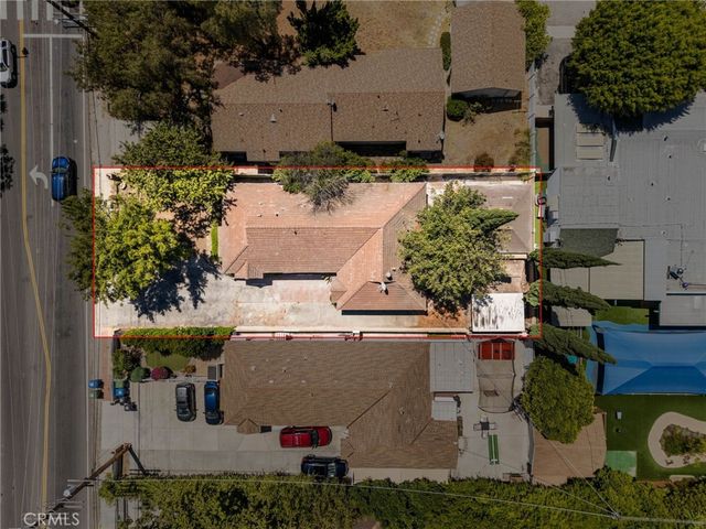 10559 Camarillo, Los Angeles, CA 91602