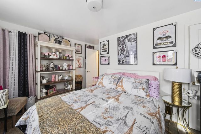 2106-2108 Trippe St, Richland, WA 99354