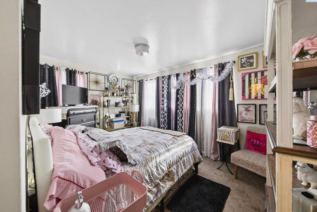 2106-2108 Trippe St, Richland, WA 99354