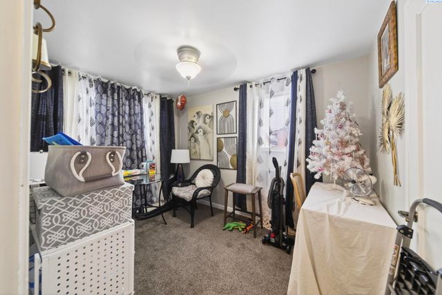 2106-2108 Trippe St, Richland, WA 99354