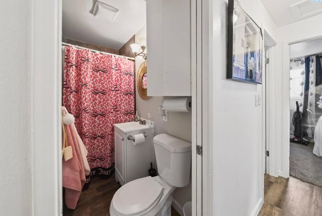 2106-2108 Trippe St, Richland, WA 99354