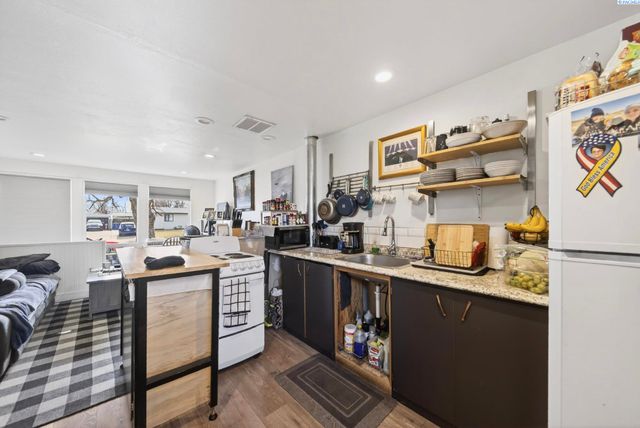 2106-2108 Trippe St, Richland, WA 99354