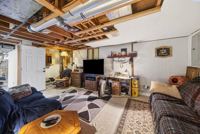 2106-2108 Trippe St, Richland, WA 99354