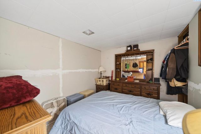 2106-2108 Trippe St, Richland, WA 99354