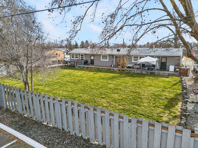 2106-2108 Trippe St, Richland, WA 99354