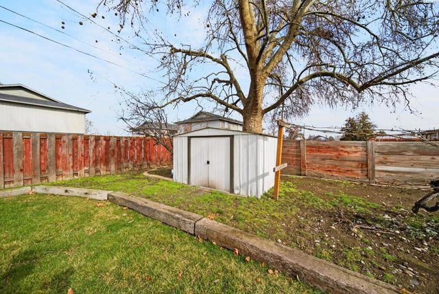 2106-2108 Trippe St, Richland, WA 99354