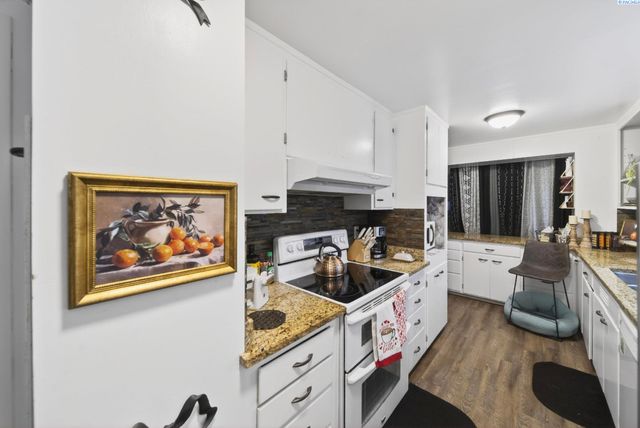 2106-2108 Trippe St, Richland, WA 99354