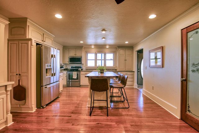 N2625 County Road A W, Cascade, WI 53011