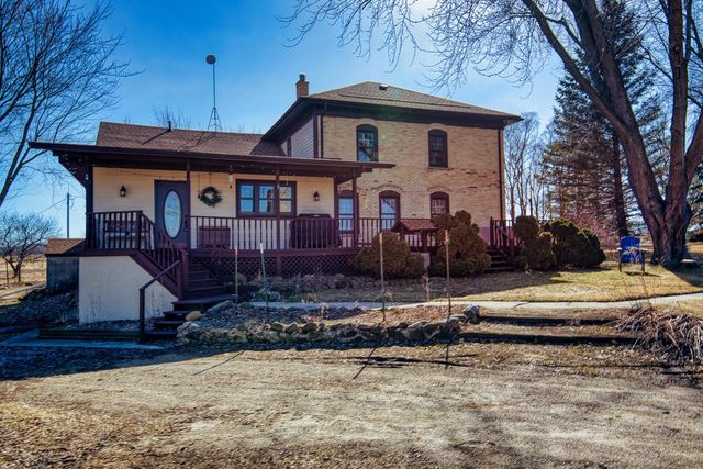 N2625 County Road A W, Cascade, WI 53011