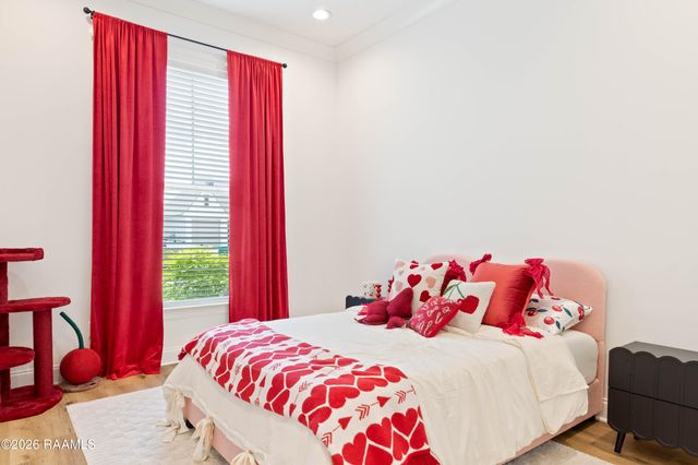 105 Sleeply View Drive, Broussard, LA 70518