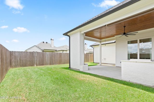105 Sleeply View Drive, Broussard, LA 70518