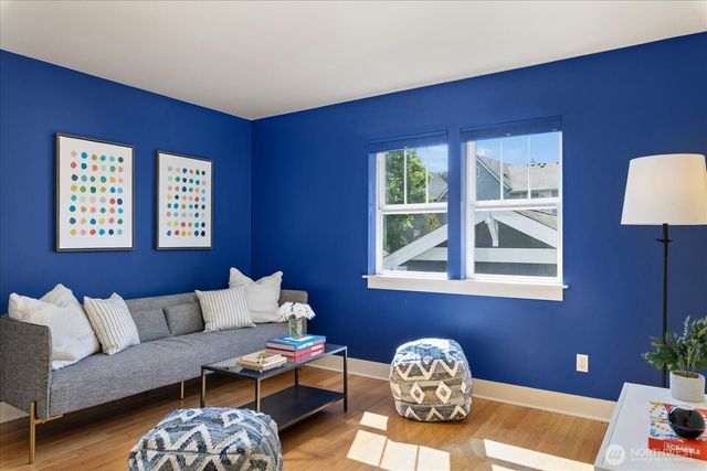5925 31st Avenue SW, Seattle, WA 98126