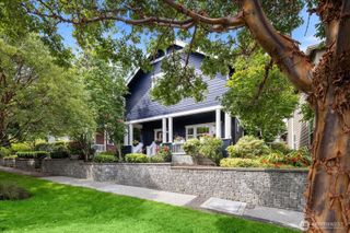 5925 31st Avenue SW, Seattle, WA 98126
