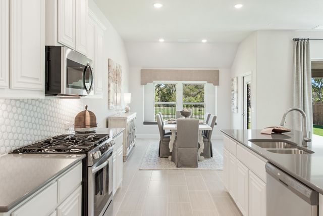 208 Oakcrest Drive, Justin, TX 76247