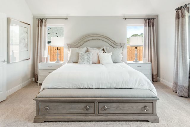 208 Oakcrest Drive, Justin, TX 76247