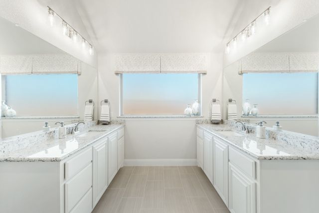 208 Oakcrest Drive, Justin, TX 76247