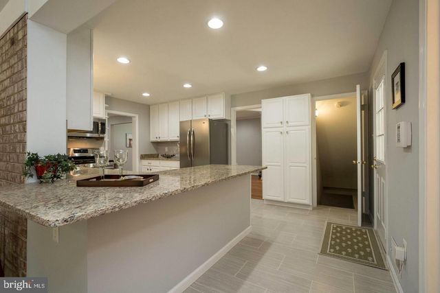 5612 EASTBOURNE DR, Springfield, VA 22151