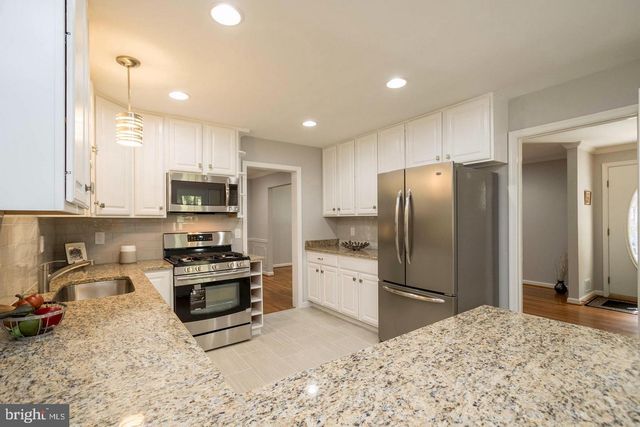 5612 EASTBOURNE DR, Springfield, VA 22151