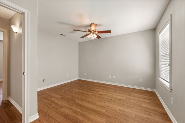 9888 NW County Road 2221, Barry, TX 75102