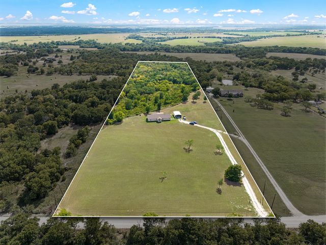 9888 NW County Road 2221, Barry, TX 75102