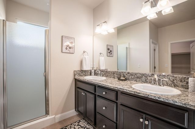 1797 Clearwater Street, Tulare, CA 93274