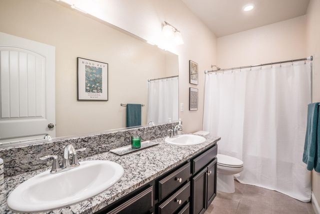 1797 Clearwater Street, Tulare, CA 93274