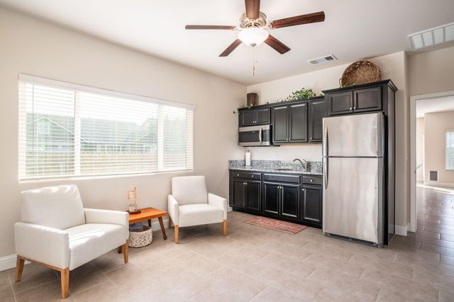 1797 Clearwater Street, Tulare, CA 93274