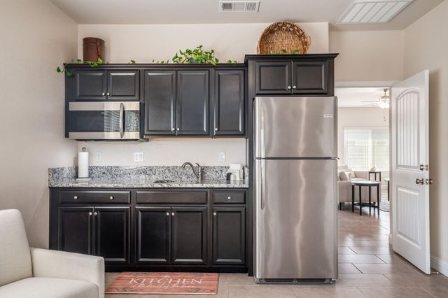 1797 Clearwater Street, Tulare, CA 93274