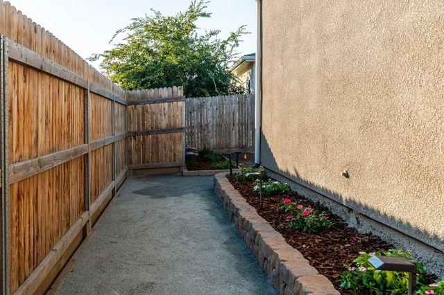 1797 Clearwater Street, Tulare, CA 93274