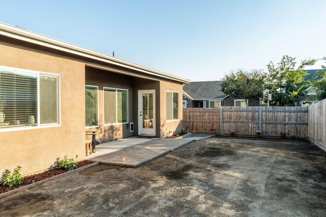 1797 Clearwater Street, Tulare, CA 93274