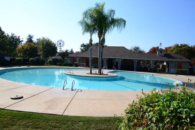 1797 Clearwater Street, Tulare, CA 93274