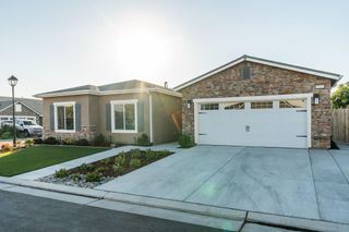 1797 Clearwater Street, Tulare, CA 93274
