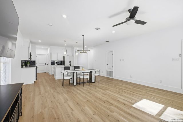 918 Berlin Ave, San Antonio, TX 78211